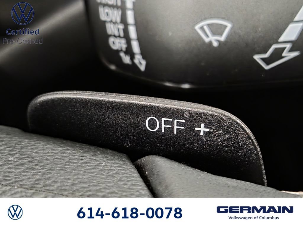 2025 Volkswagen Atlas SE