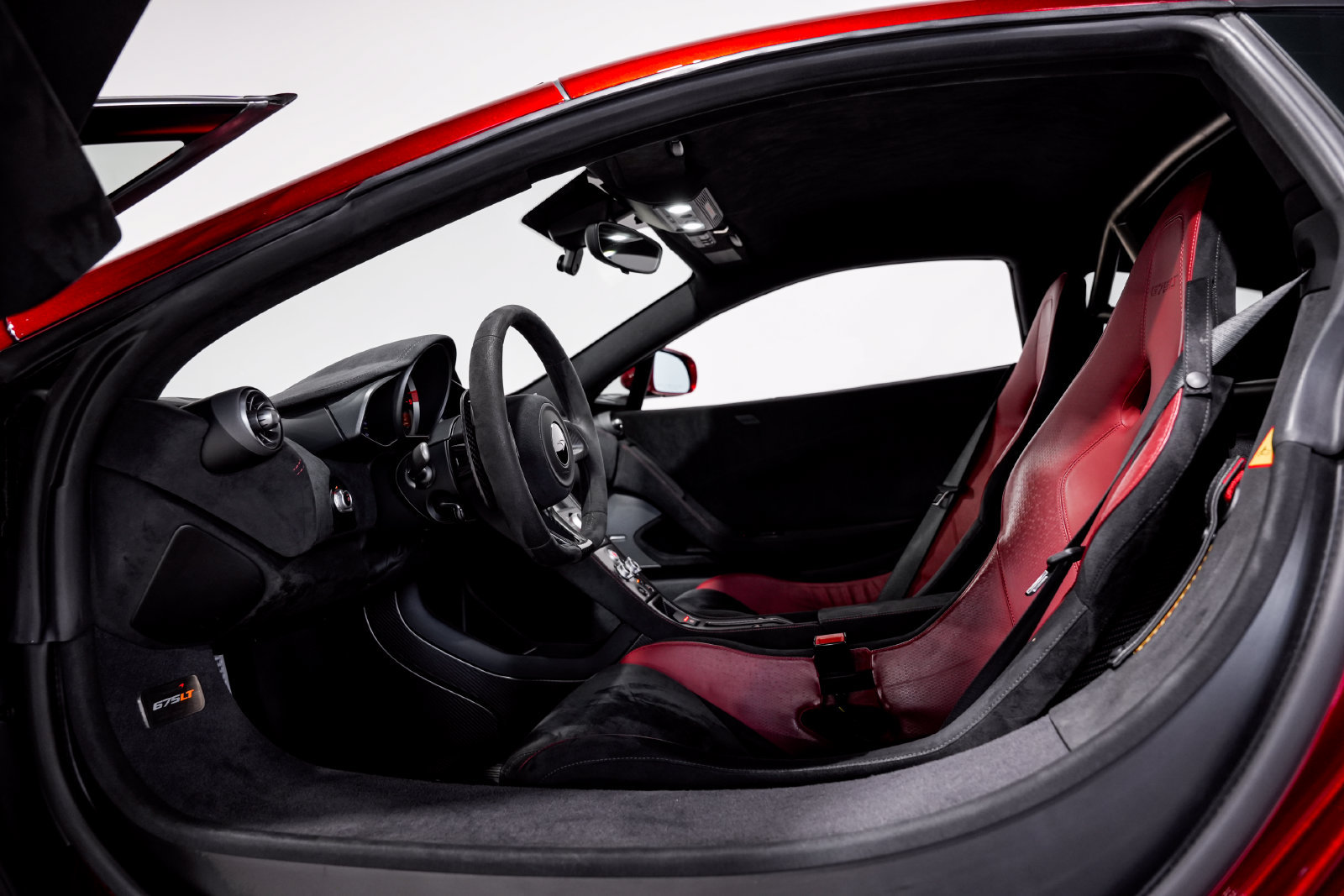Used 2016 McLaren 675LT Coupe photo 18
