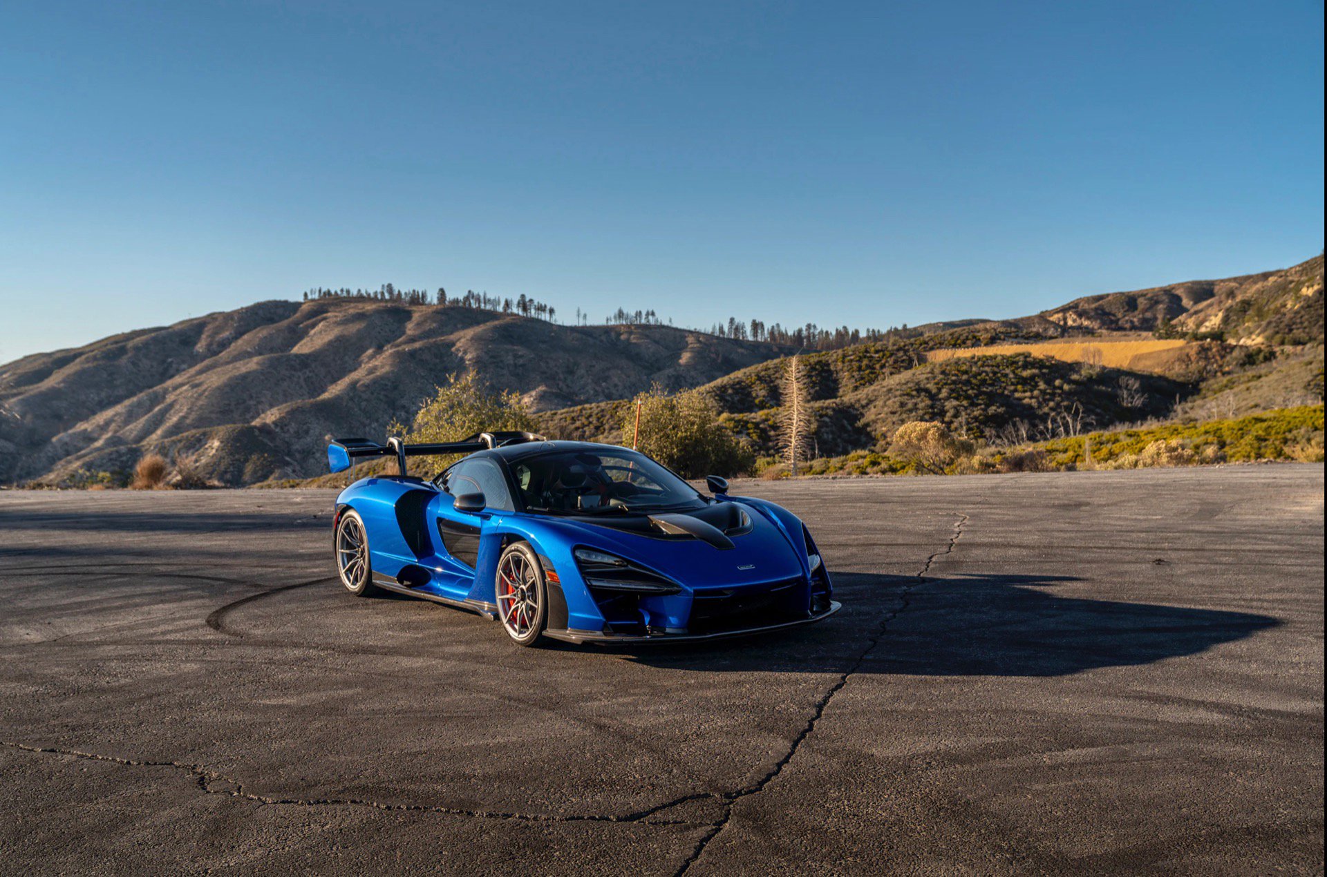 Used 2019 McLaren Senna Coupe ULTRA RARE Only 1685 Mil photo 84