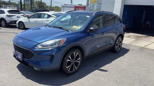 Certified 2022 Ford Escape SE w/ SE Sport Appearance Package