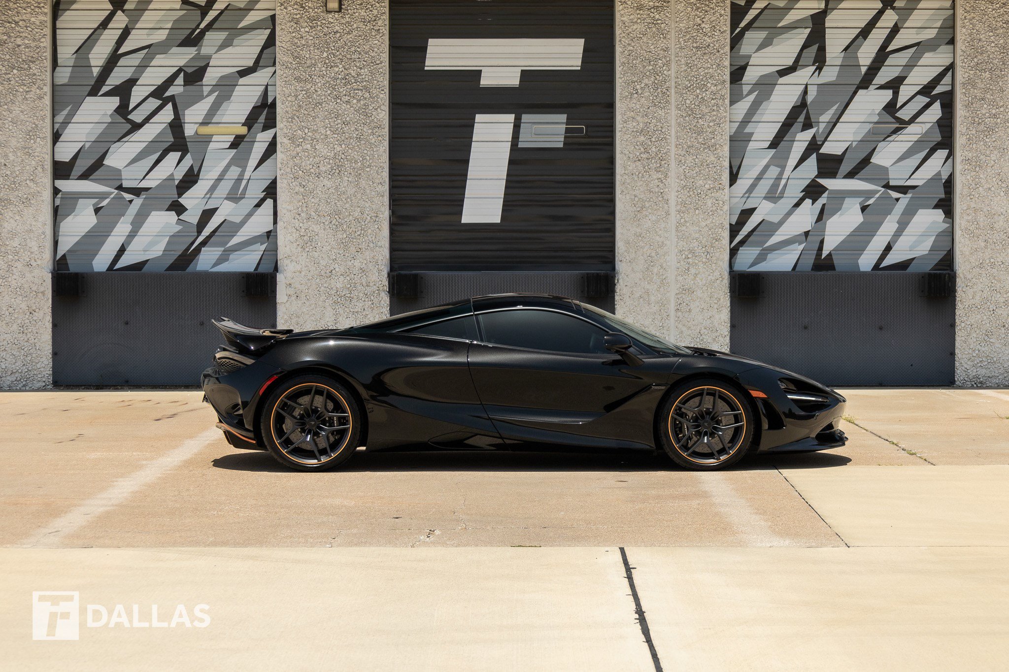 Used 2026 McLaren 750S photo 17
