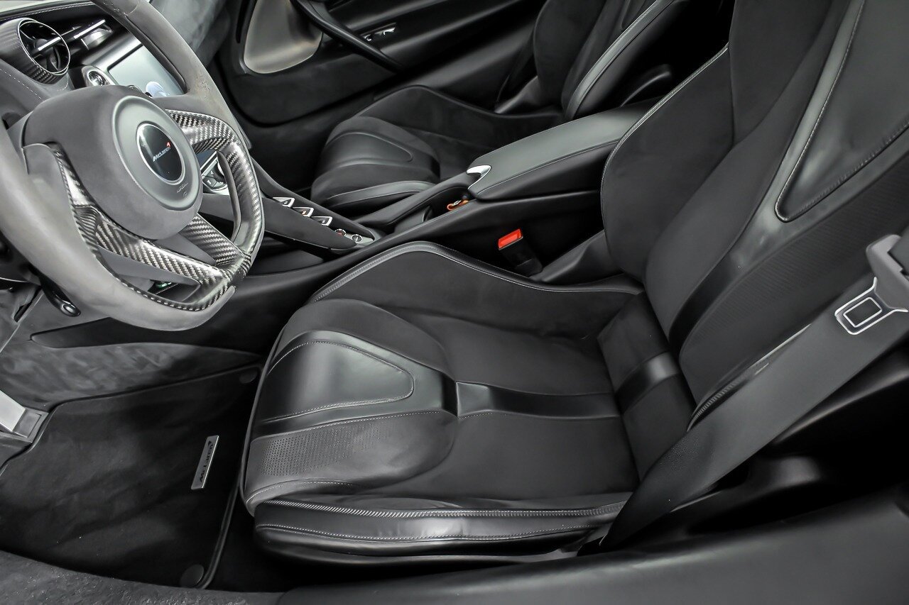 Used 2018 McLaren 720S Performance photo 22