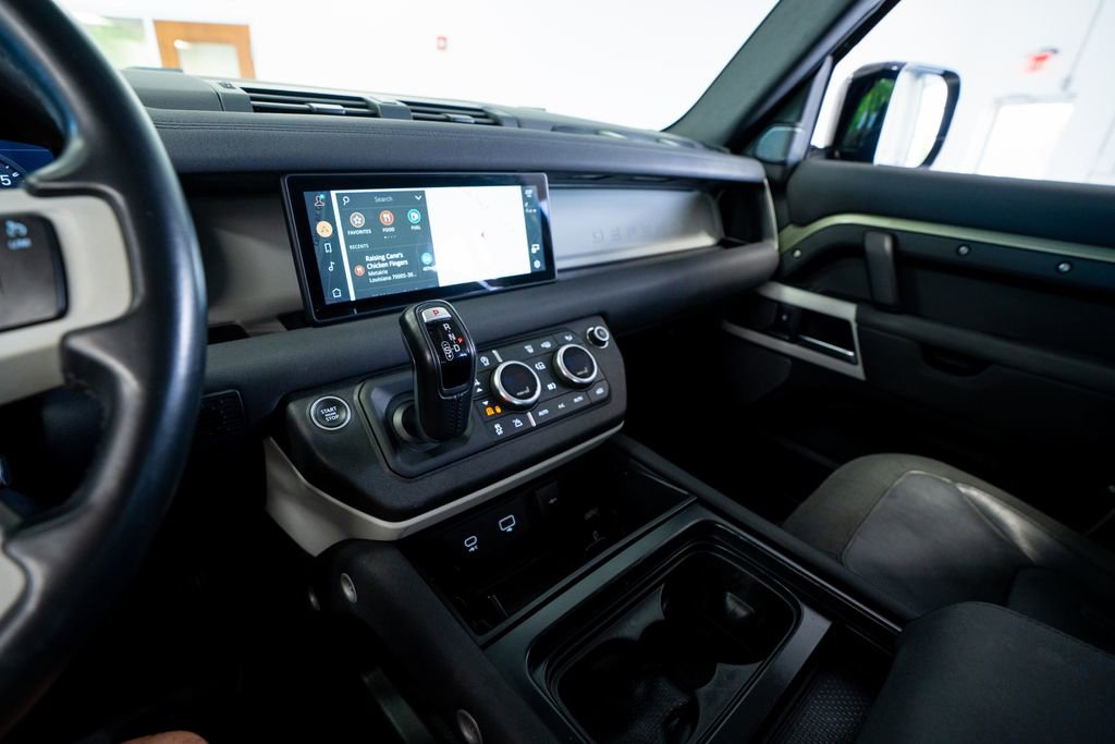 2020 Land Rover Defender 110 SE