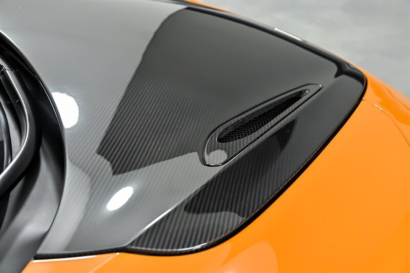 Used 2018 McLaren 720S photo 8