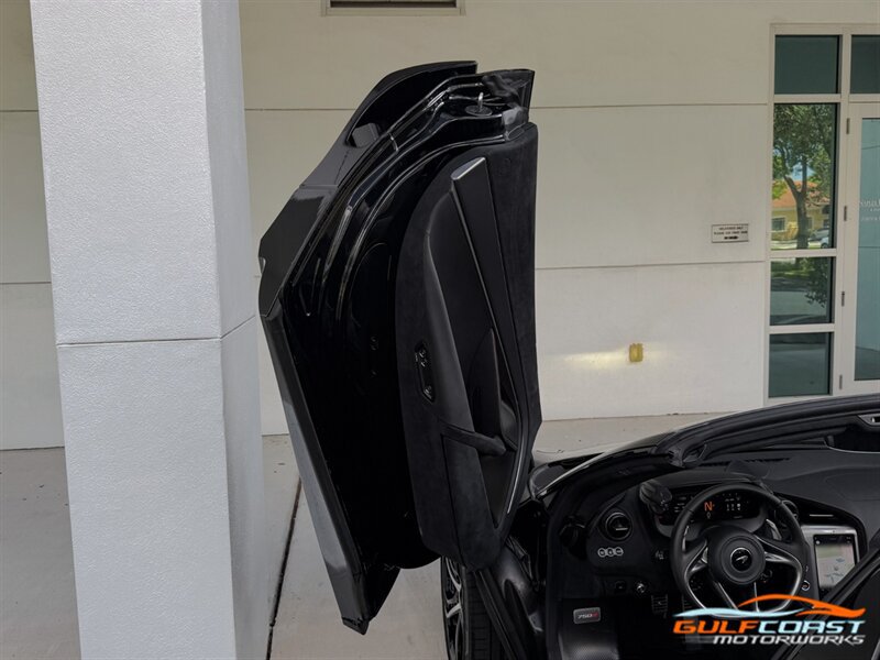 Used 2024 McLaren 750S Spider photo 26