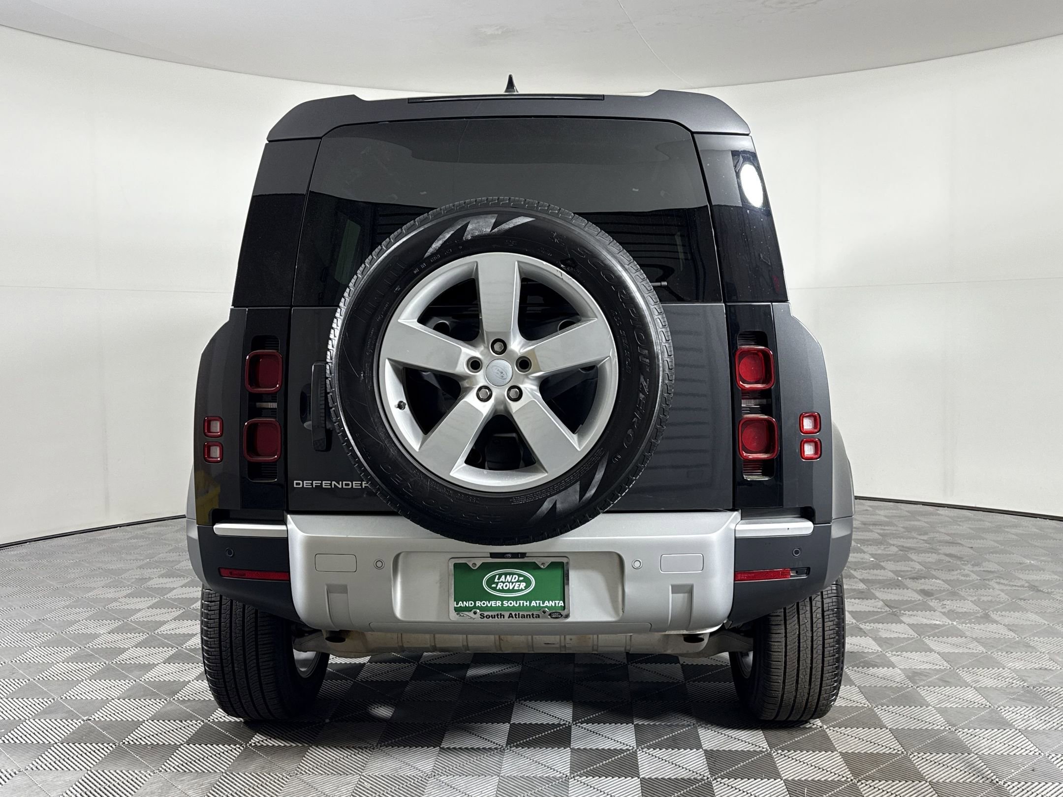 2024 Land Rover Defender 110 S