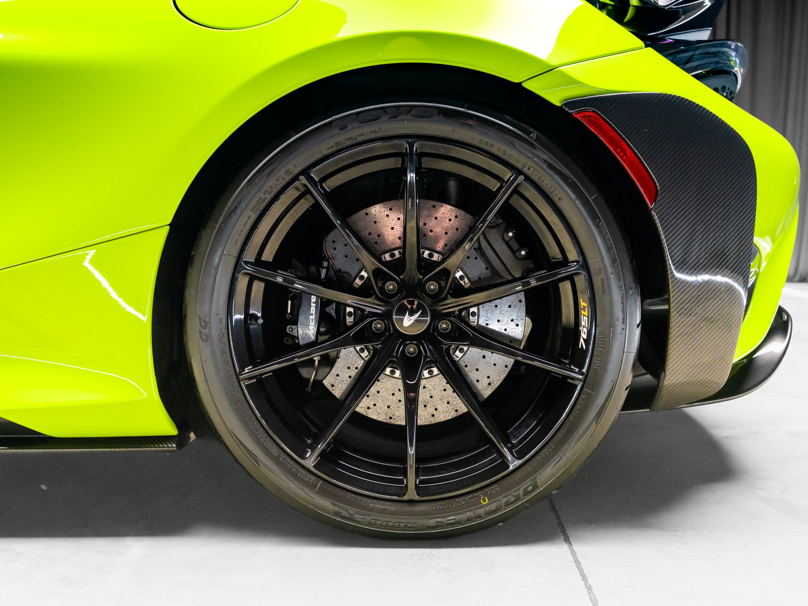 Used 2021 McLaren 765LT photo 46
