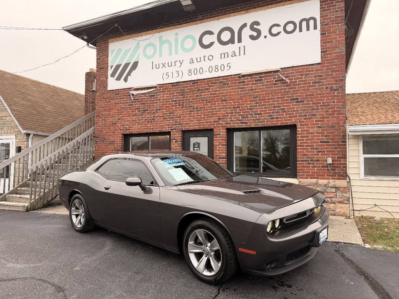 Used 2016 Dodge Challenger SXT