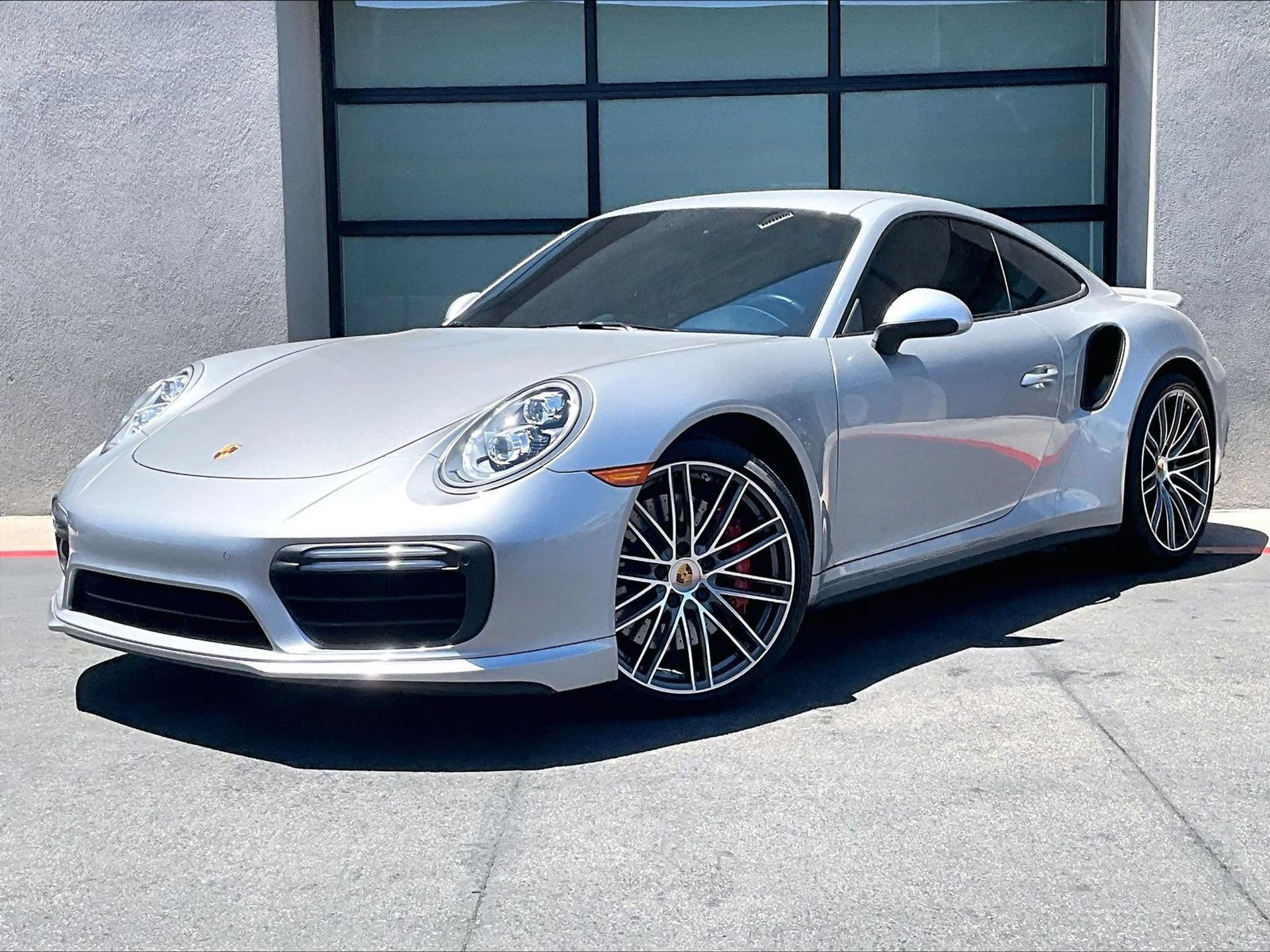 Certified 2019 Porsche 911 Turbo