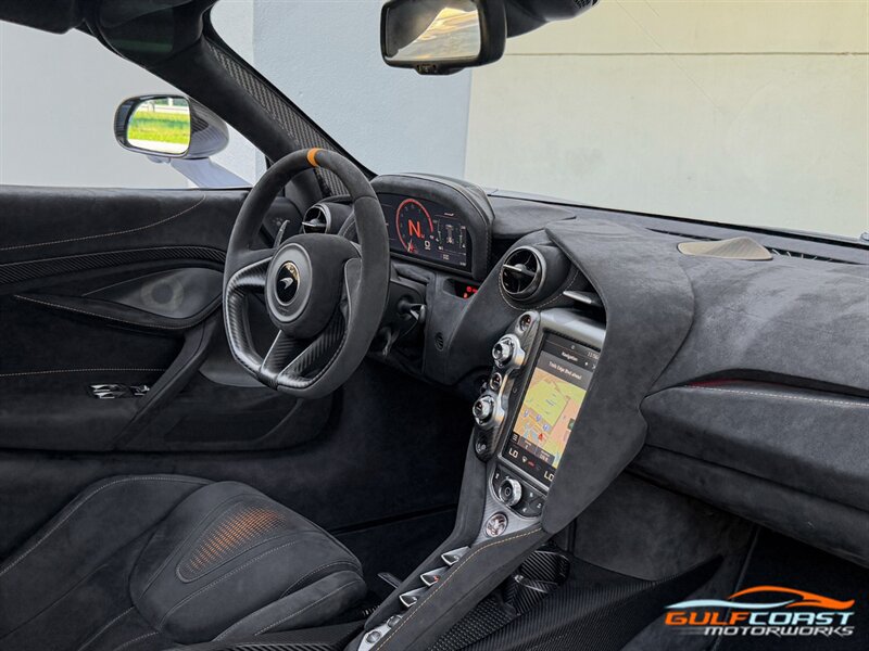 Used 2021 McLaren 765LT photo 33