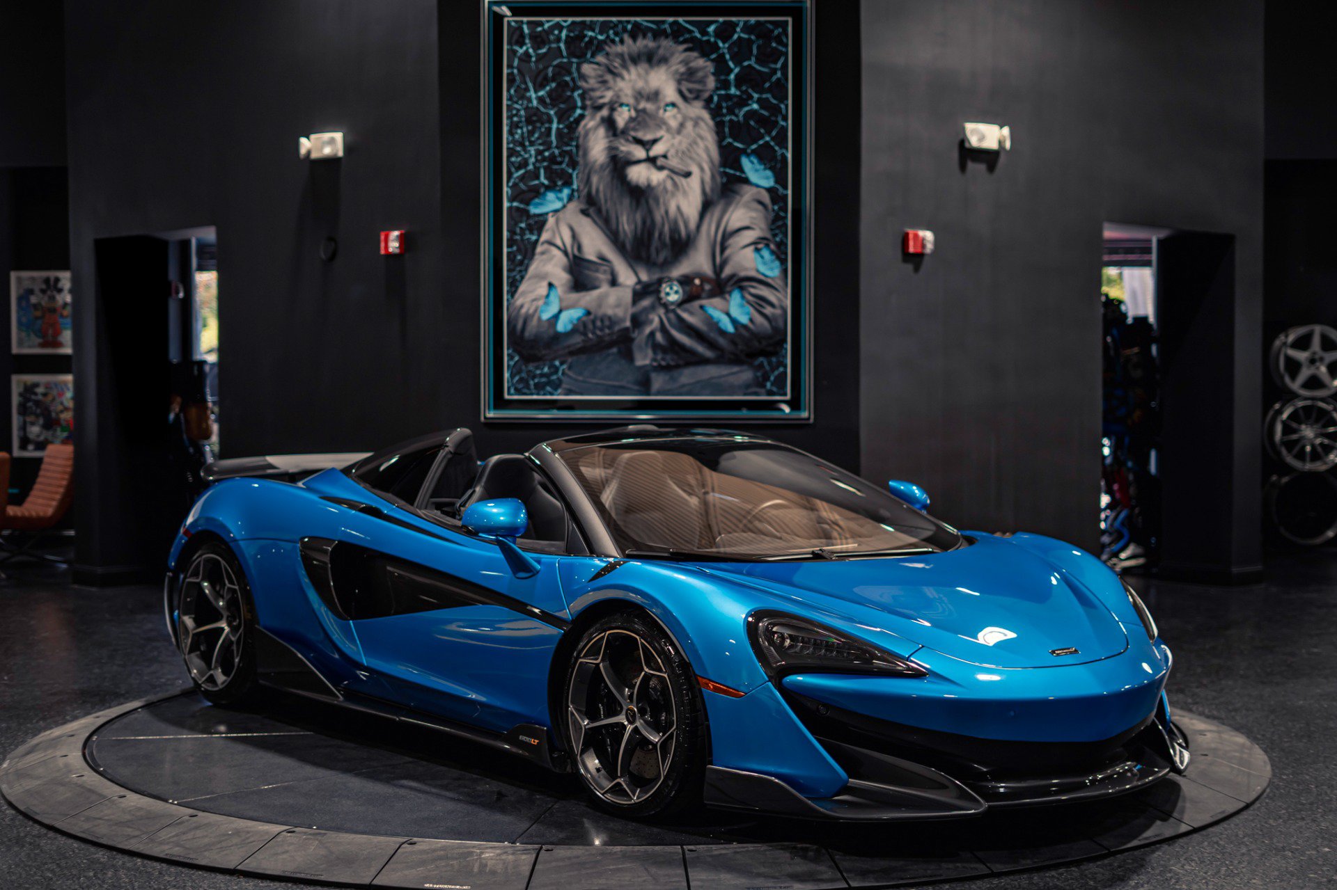 Used 2020 McLaren 600LT Spider photo 7