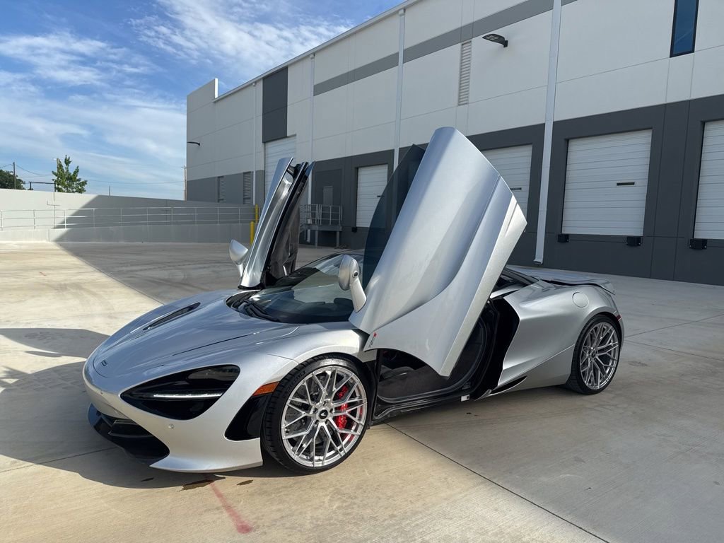 Used 2020 McLaren 720S Performance photo 9