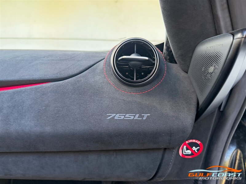 Used 2022 McLaren 765LT photo 38