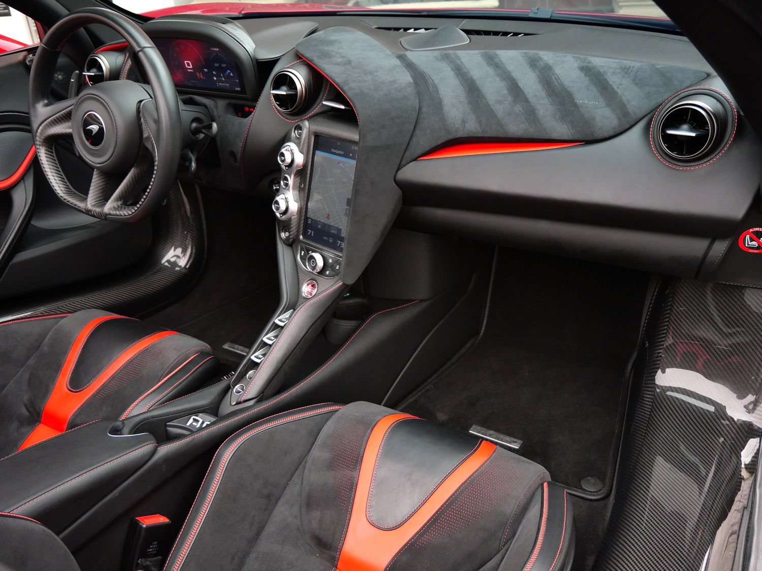 Used 2020 McLaren 720S Performance photo 10