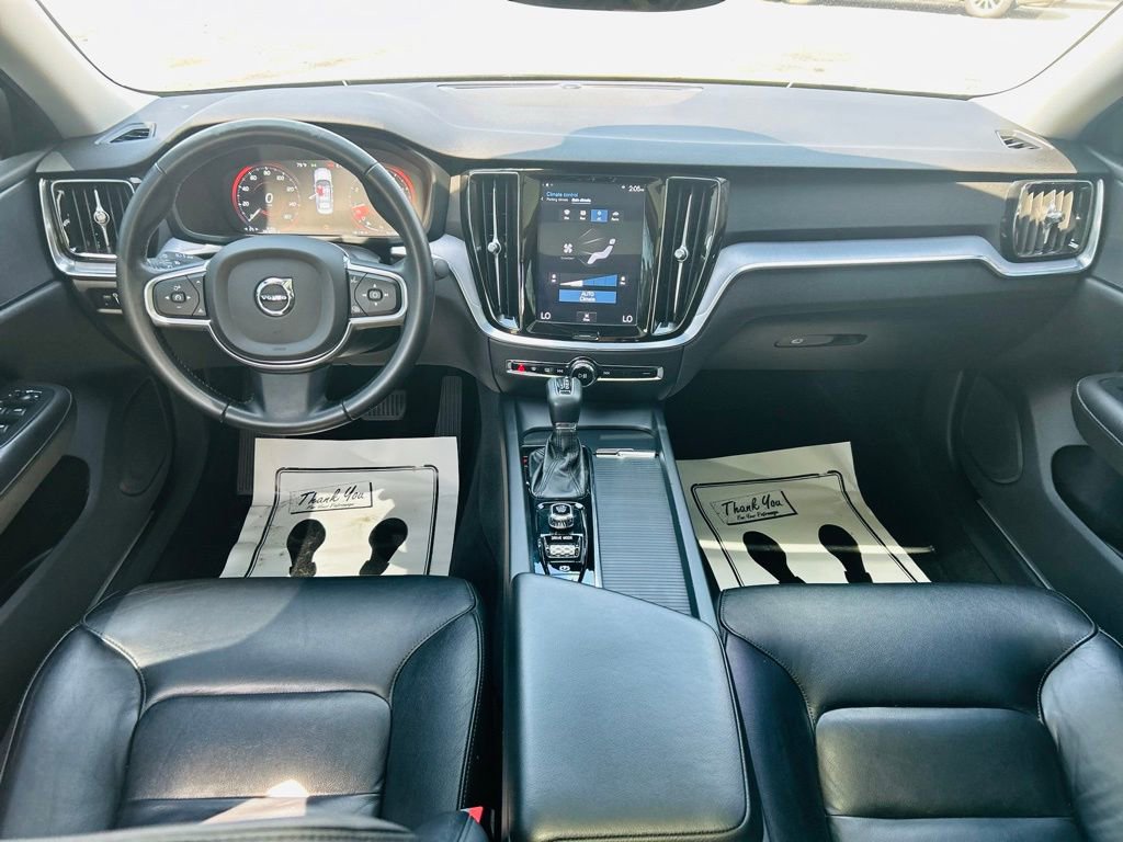 2020 Volvo S60 T5 Momentum