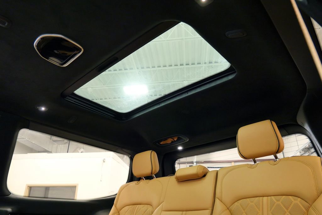 2022 Jeep Grand Wagoneer Series III