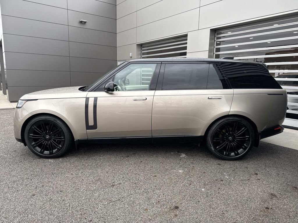 2024 Land Rover Range Rover Long Wheelbase SE