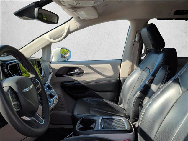 2022 Chrysler Pacifica Touring-L