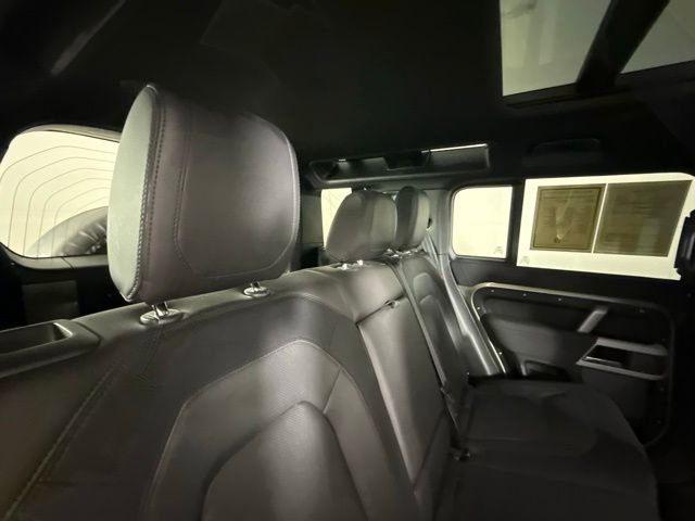 2023 Land Rover Defender 110 X-Dynamic SE