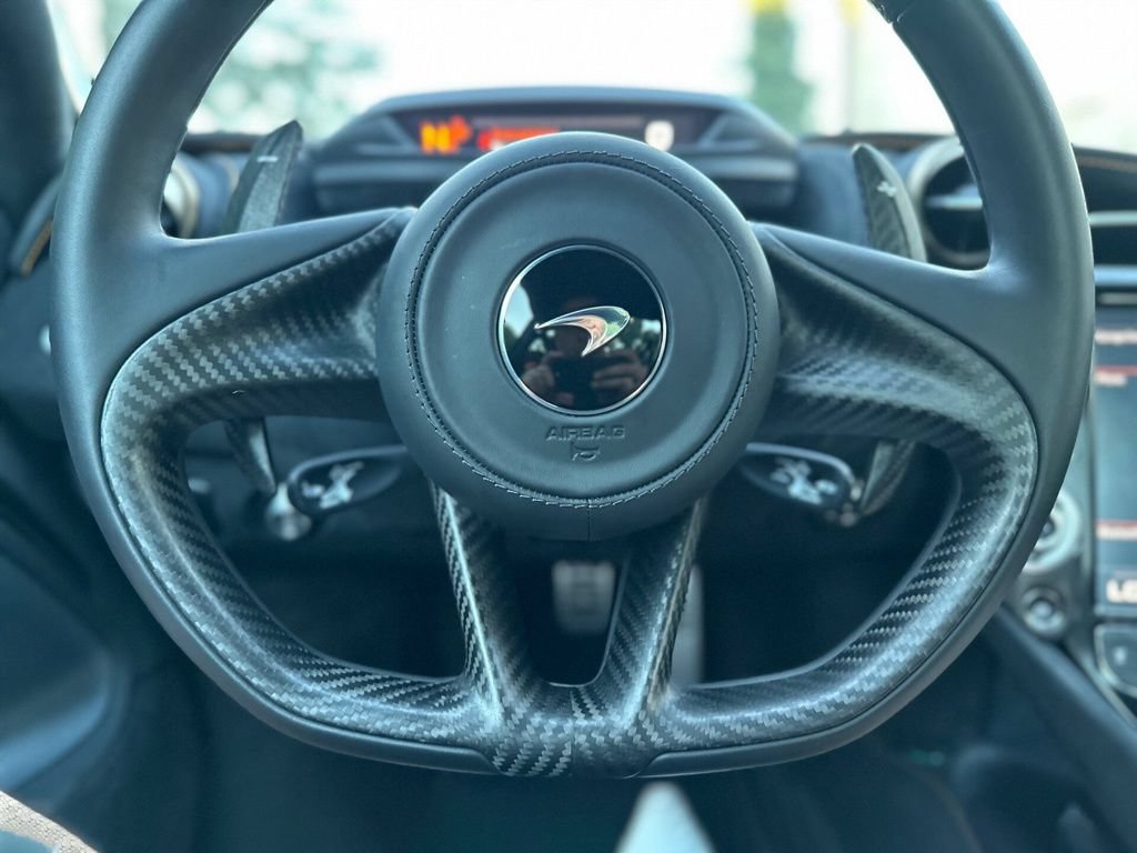 Used 2021 McLaren 720S Performance photo 14