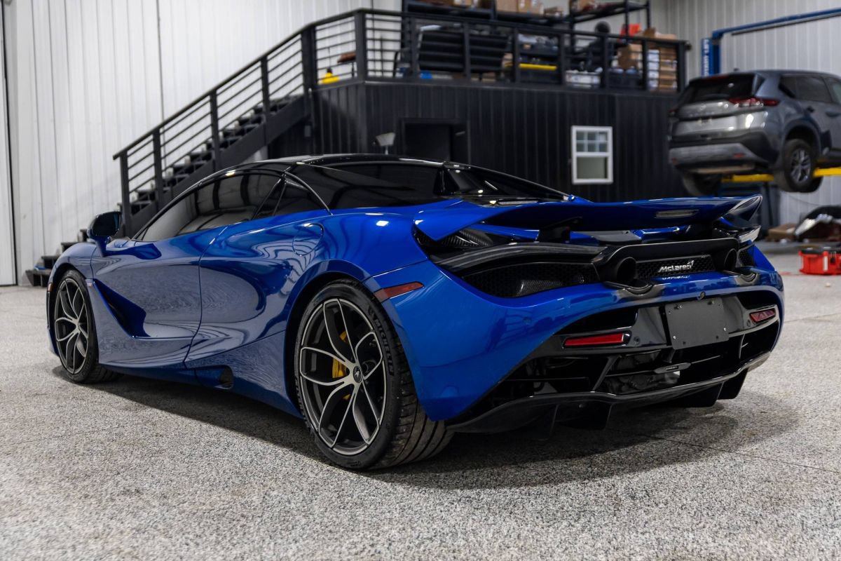 Used 2020 McLaren 720S Spider photo 6
