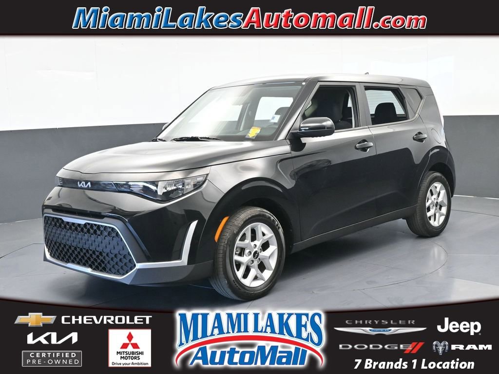 Used 2023 Kia Soul LX w/ Option Group 015