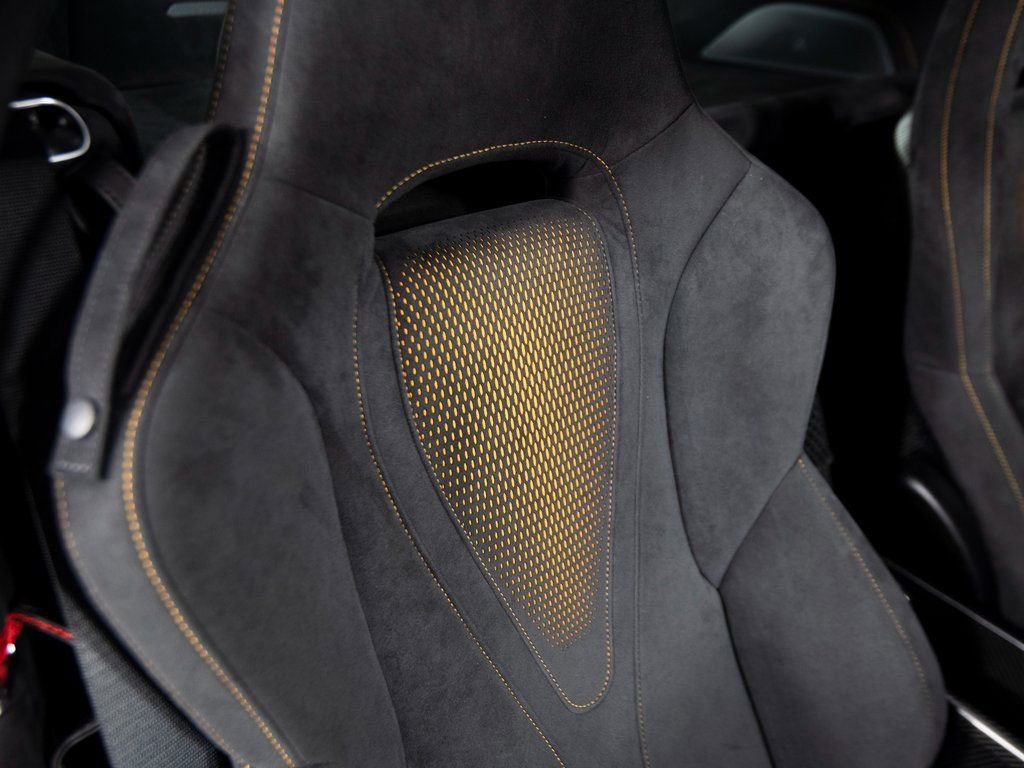Used 2021 McLaren 765LT photo 33