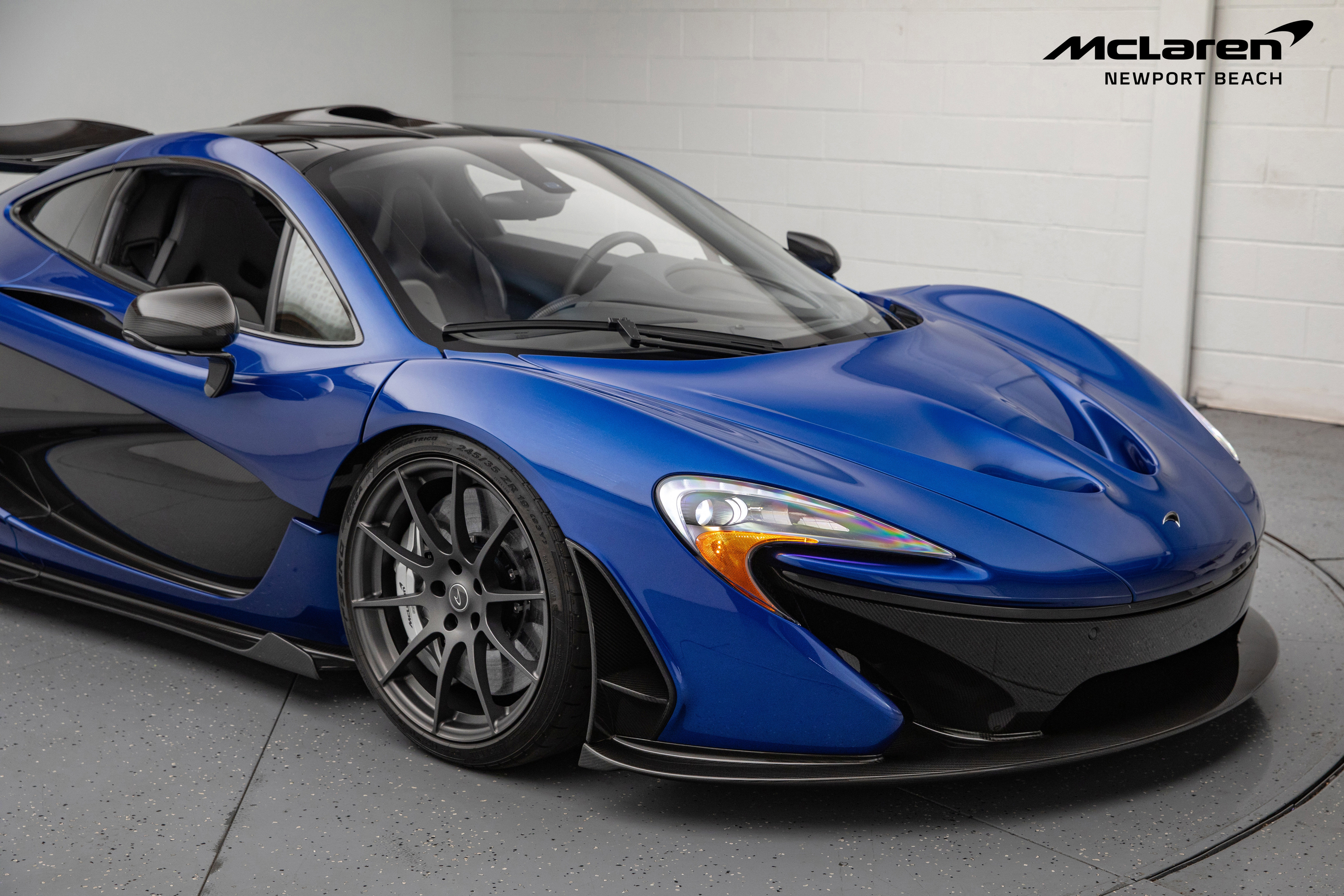 Used 2014 McLaren P1 photo 2
