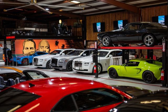 Used 2020 McLaren 720S Performance photo 44