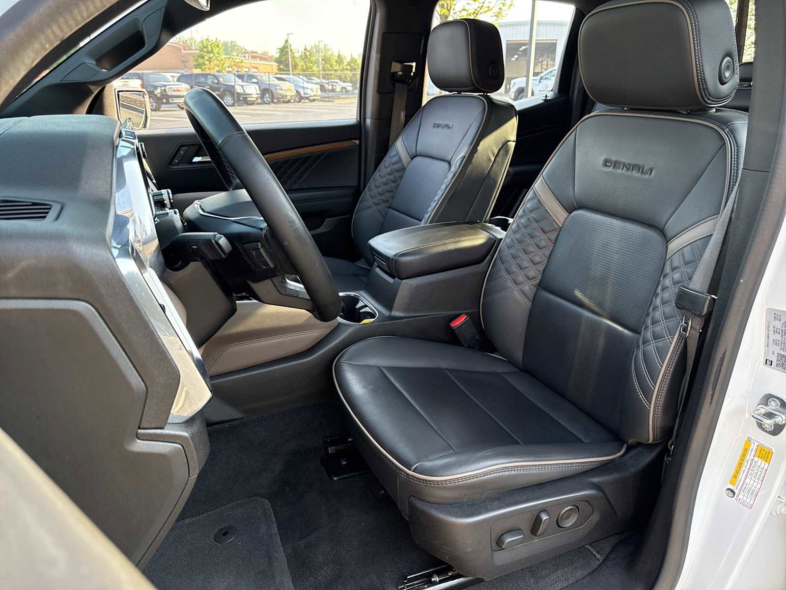 2023 GMC Canyon Denali