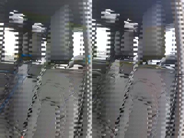 2025 Land Rover Defender 110 S