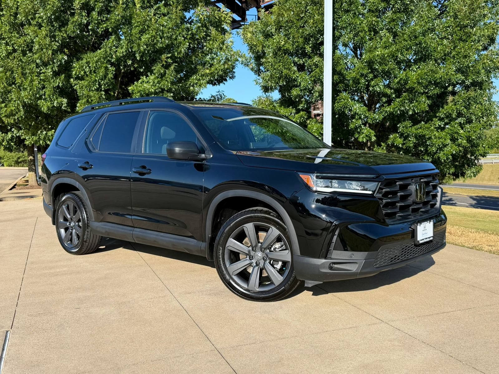 Certified 2025 Honda Pilot Sport