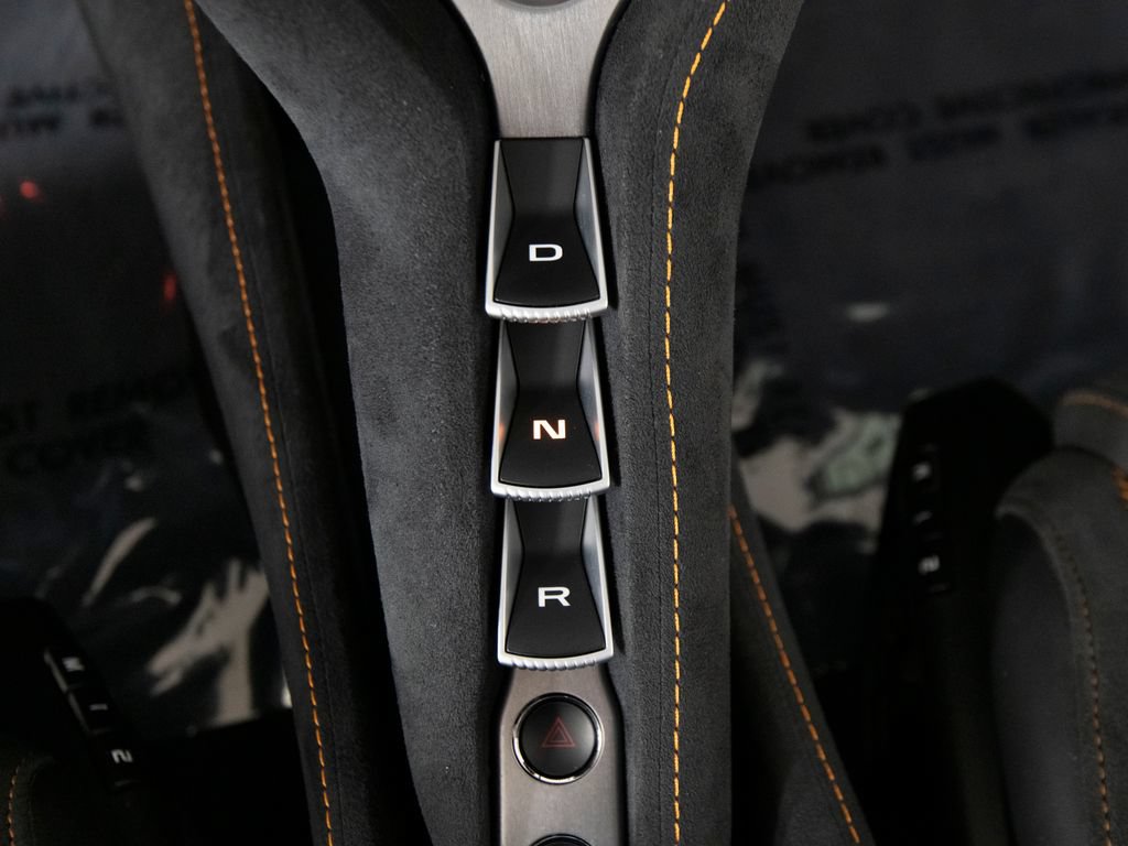 Used 2025 McLaren 750S photo 22
