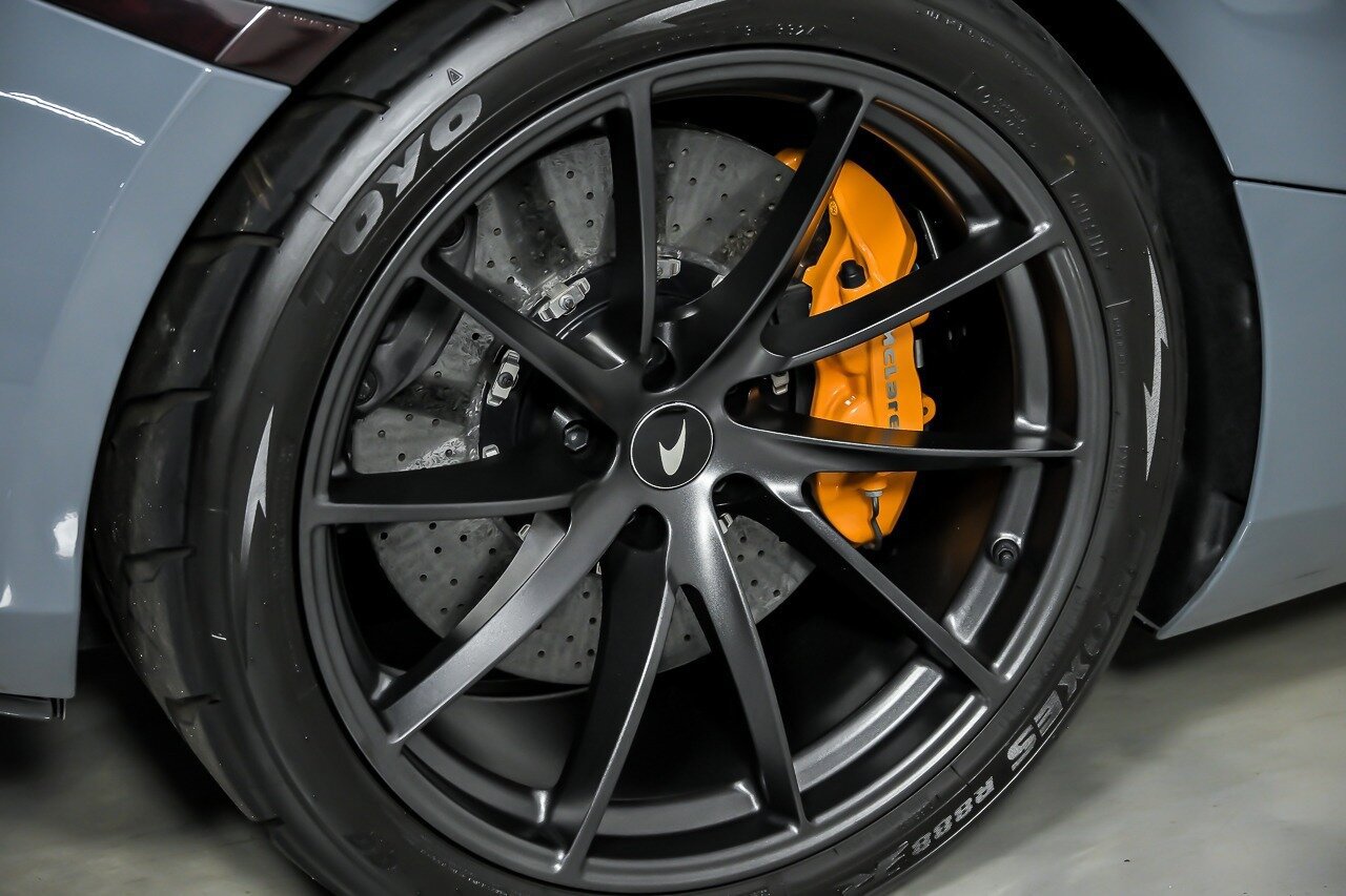 Used 2023 McLaren 720S Spider photo 17