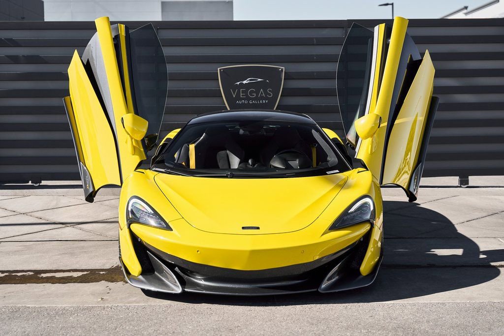 Used 2019 McLaren 600LT photo 18
