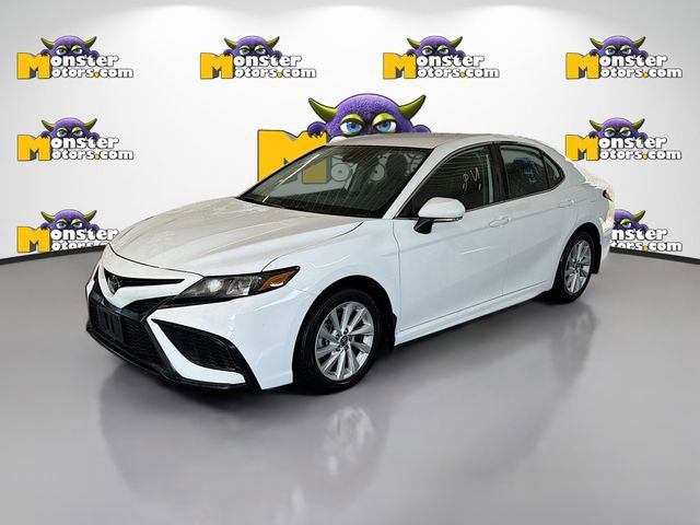 Used 2024 Toyota Camry SE