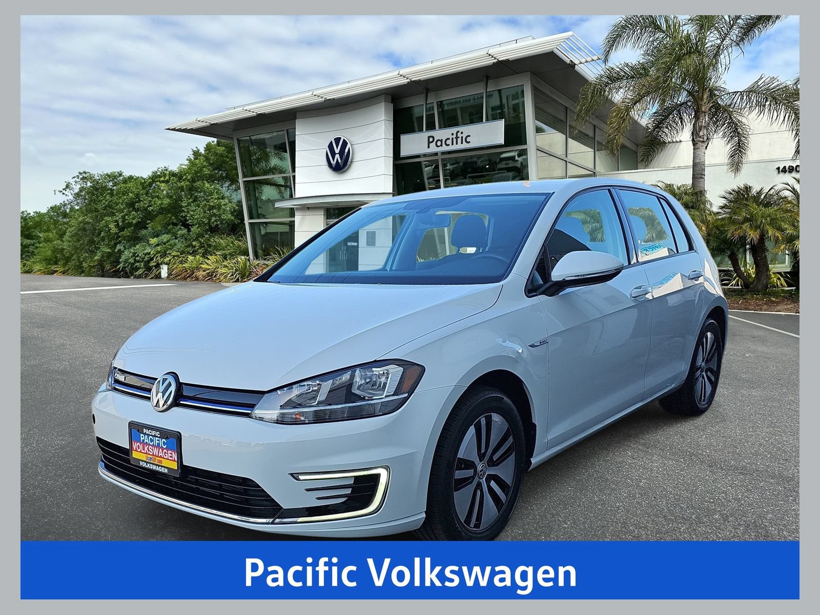 Used 2019 Volkswagen e-Golf SE w/ Driver Assistance Package
