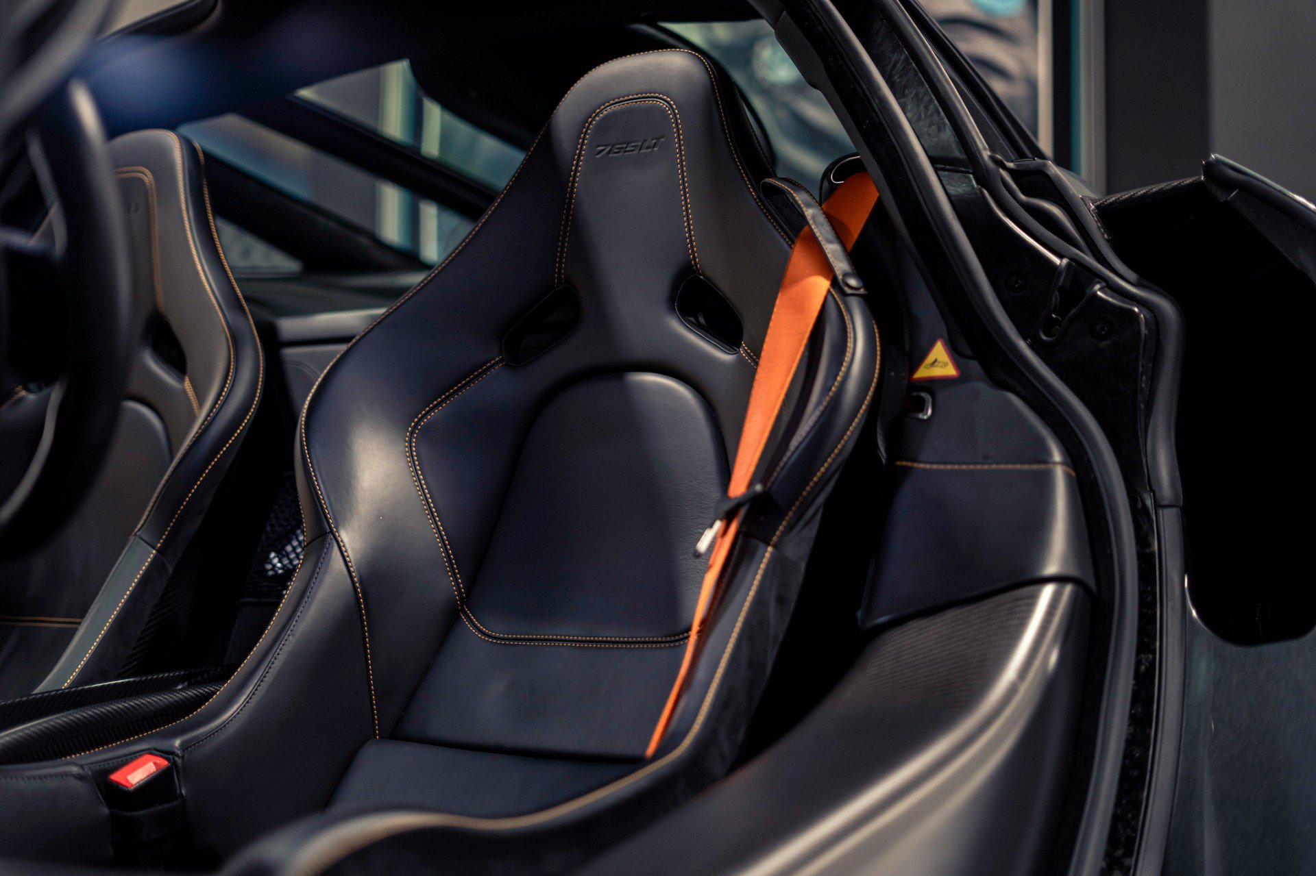Used 2021 McLaren 765LT photo 6
