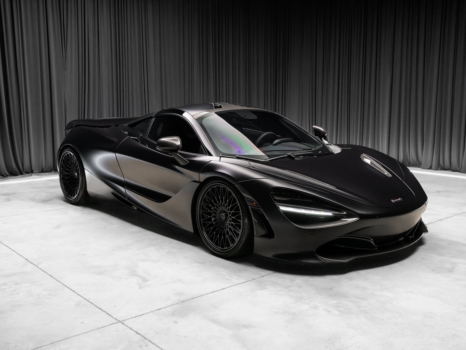 Used 2018 McLaren 720S photo 70