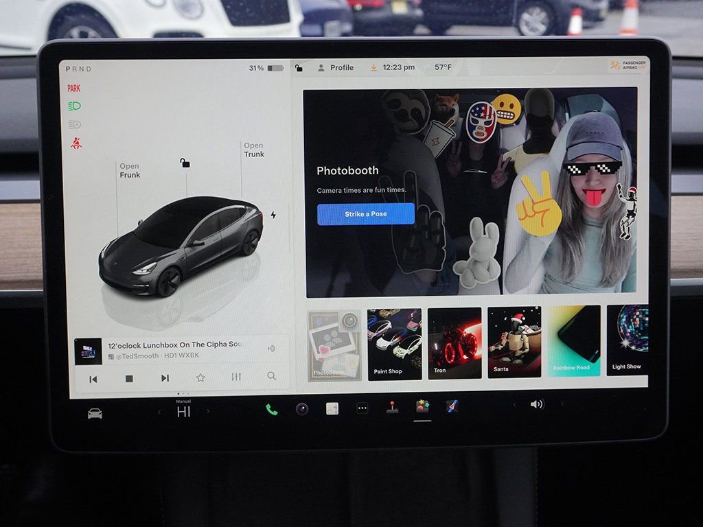 2023 Tesla Model 3 Standard Range