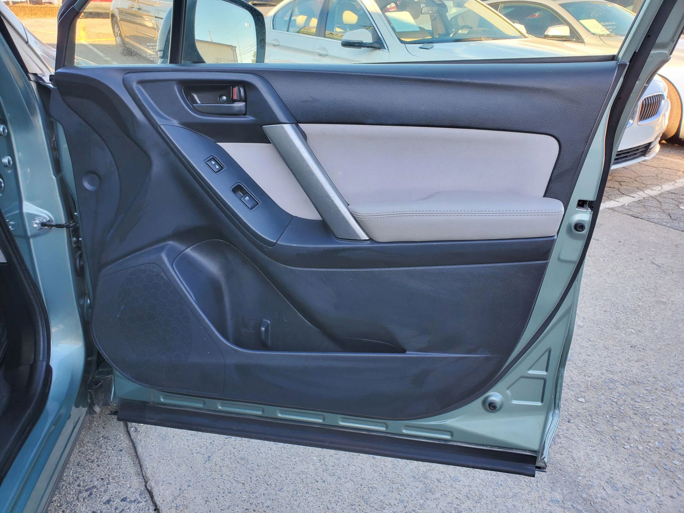 2016 Subaru Forester 2.5i