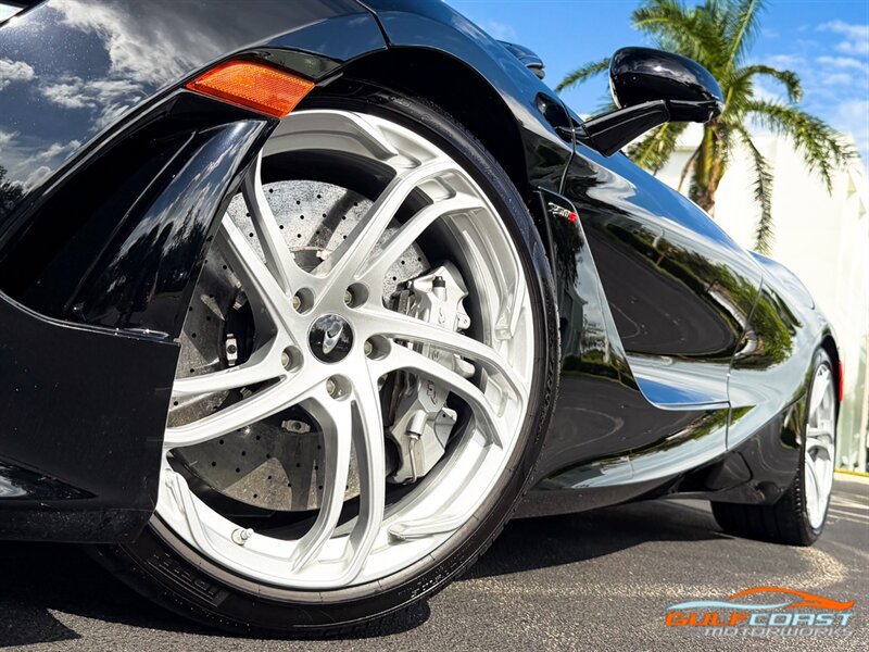 Used 2024 McLaren 750S Spider photo 13