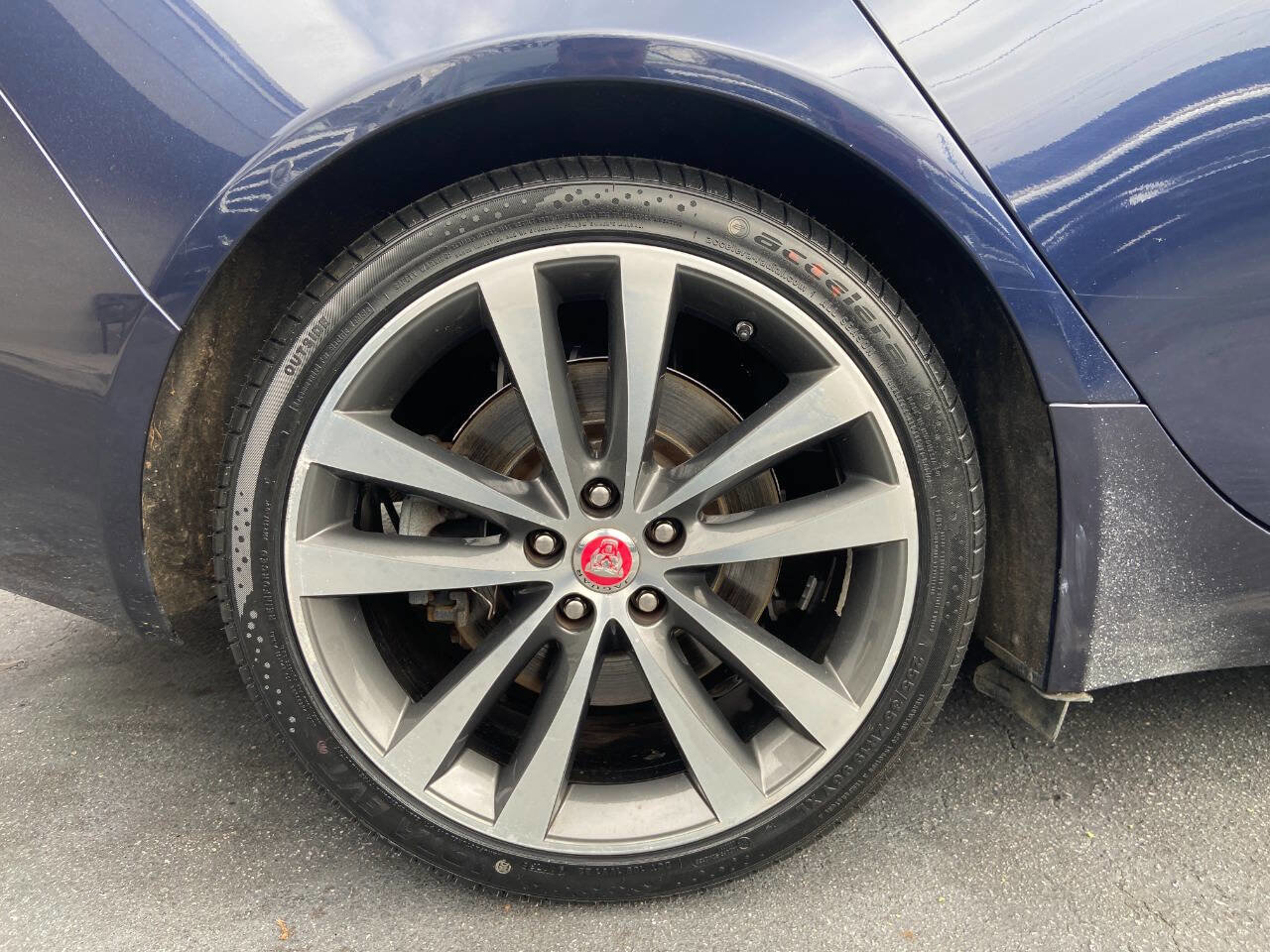 2017 Jaguar XE Prestige