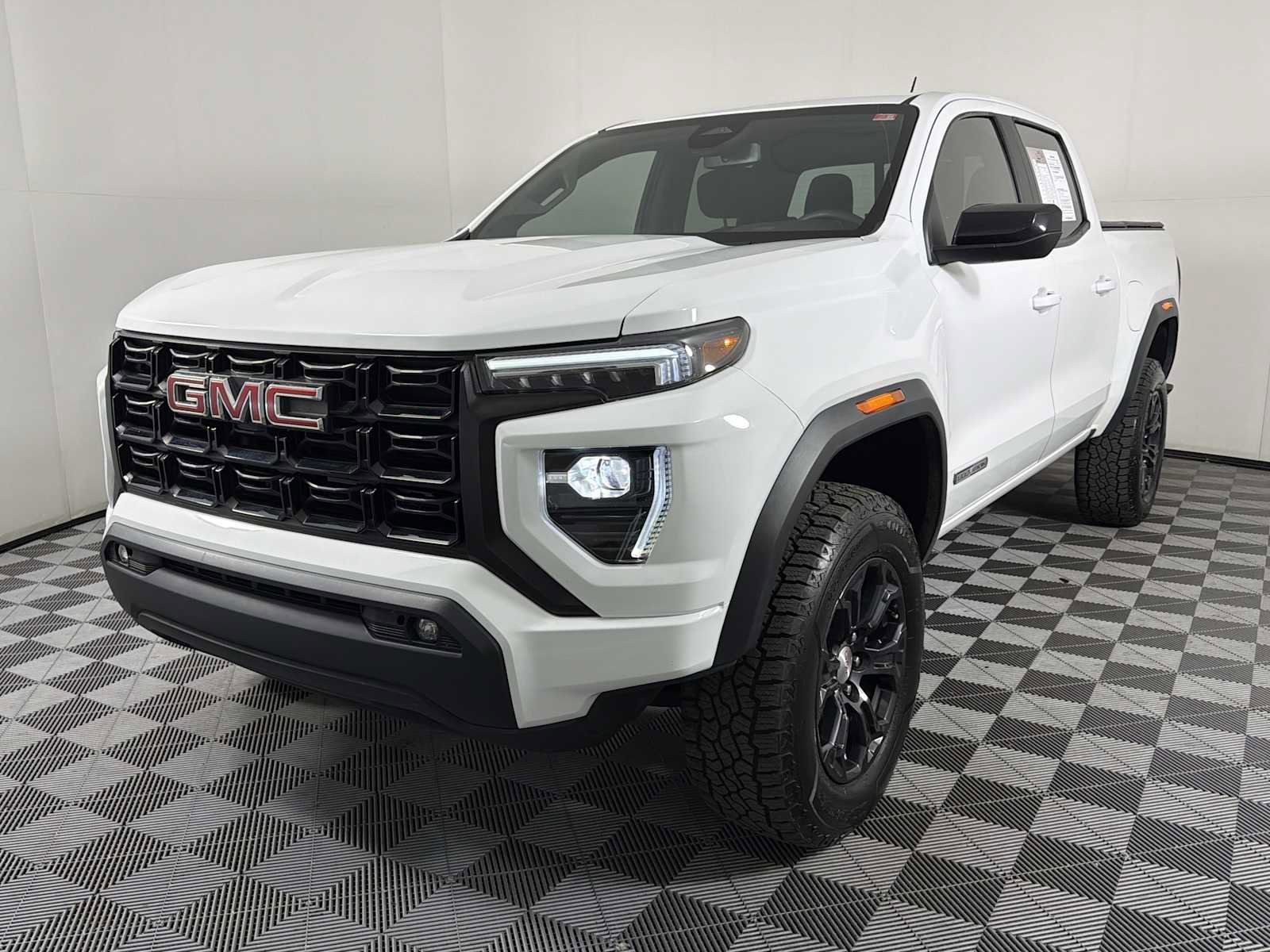 2023 GMC Canyon Elevation