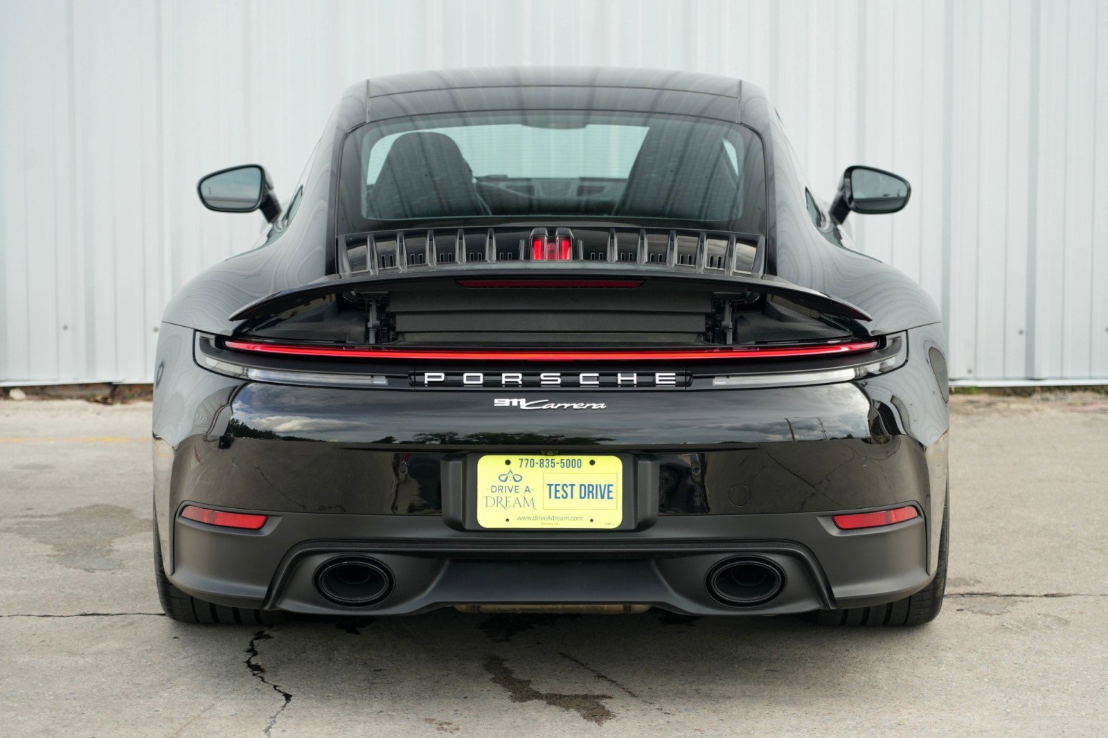 2025 Porsche 911 Carrera