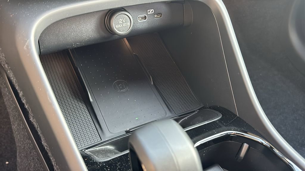 2026 Volvo Xc40 B5 Ultra