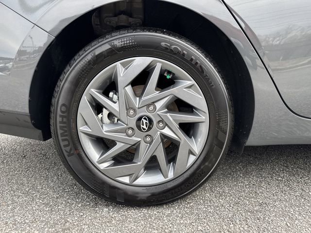 2025 Hyundai Elantra Blue