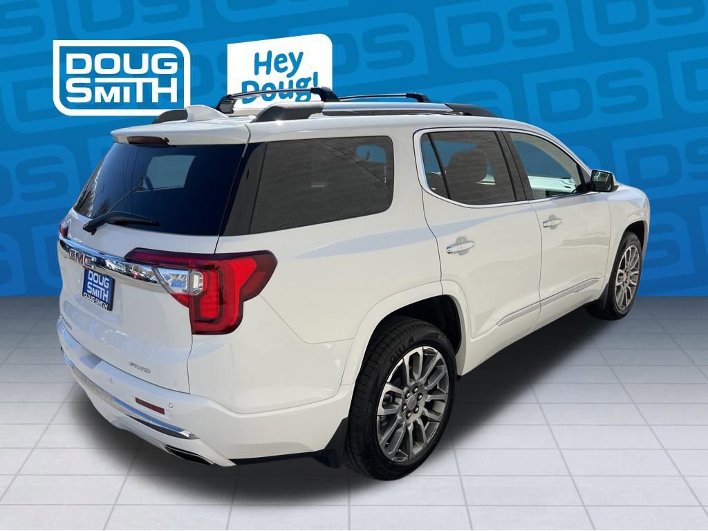 2023 GMC Acadia Denali