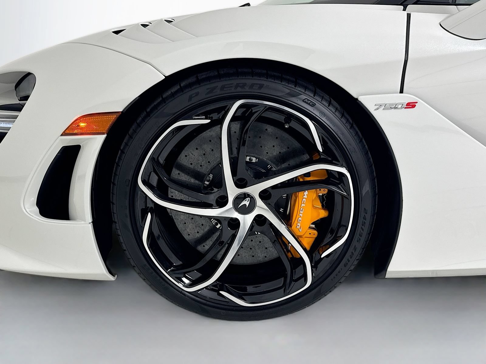 New 2026 McLaren 750S Spider photo 9