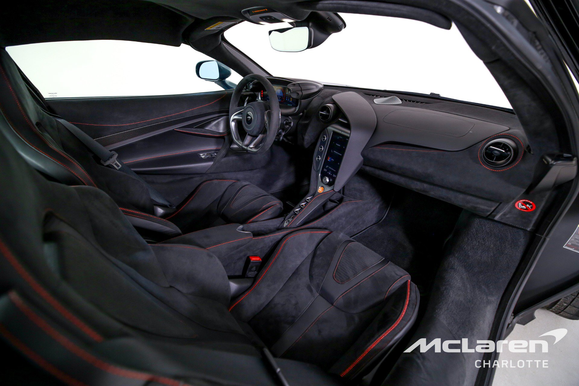 Used 2025 McLaren 750S photo 19